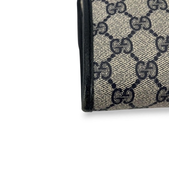 Gucci Beige and Black Monogram Shoulder Bag - Picture 8 of 16